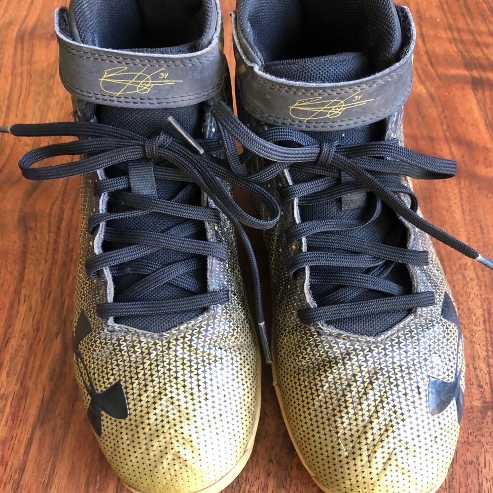 UA Bryce Harper youth baseball cleats